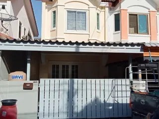 出租 2 卧室 联排别墅 在 Mueang Samut Prakan, Samut Prakan