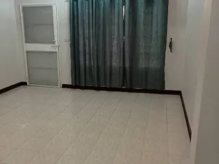 出租 2 卧室 联排别墅 在 Mueang Samut Prakan, Samut Prakan