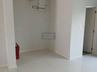 For sale 2 bedrooms townhouse in Mueang Samut Prakan, Samut Prakan