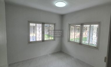 出售 3 卧室 联排别墅 在 Khlong Luang, Pathum Thani