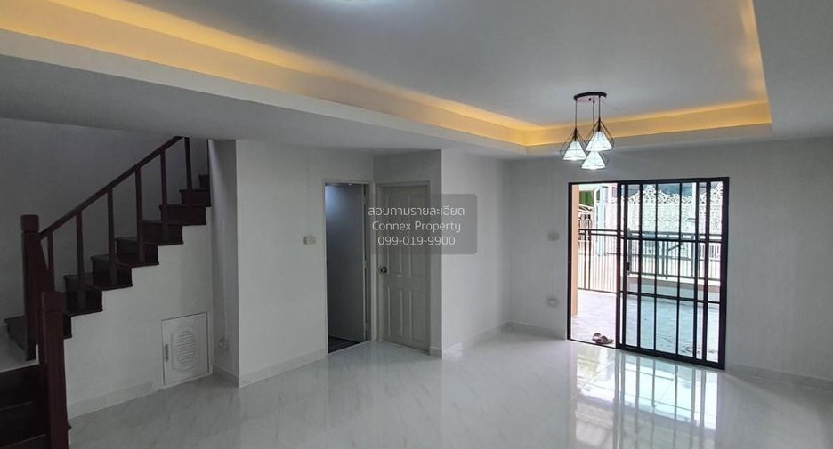 出售 3 卧室 联排别墅 在 Khlong Luang, Pathum Thani