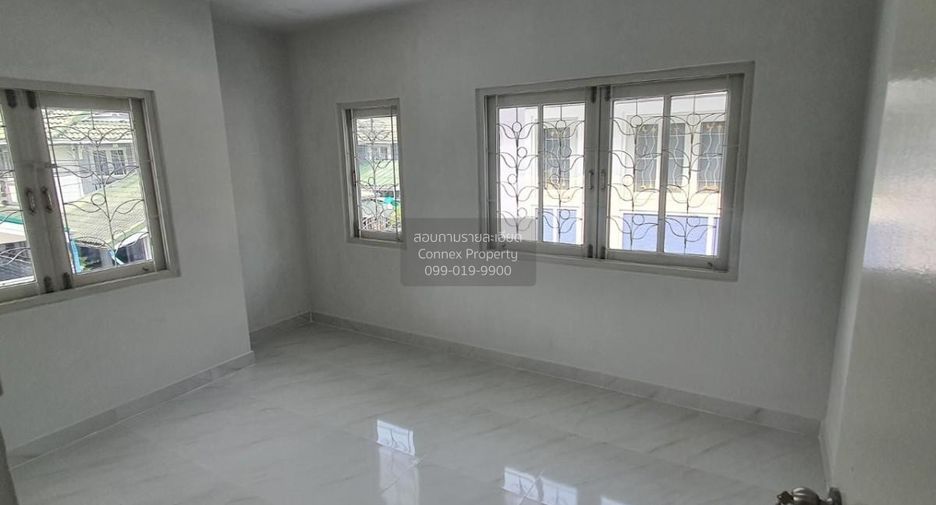 出售 3 卧室 联排别墅 在 Khlong Luang, Pathum Thani