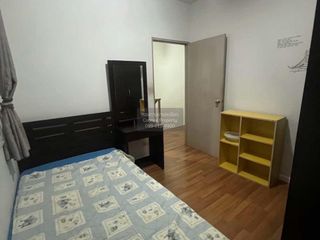 Casa adosada en venta de 2 habitaciones en Bang Khun Thian, Bangkok