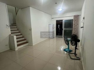Casa adosada en venta de 2 habitaciones en Bang Khun Thian, Bangkok