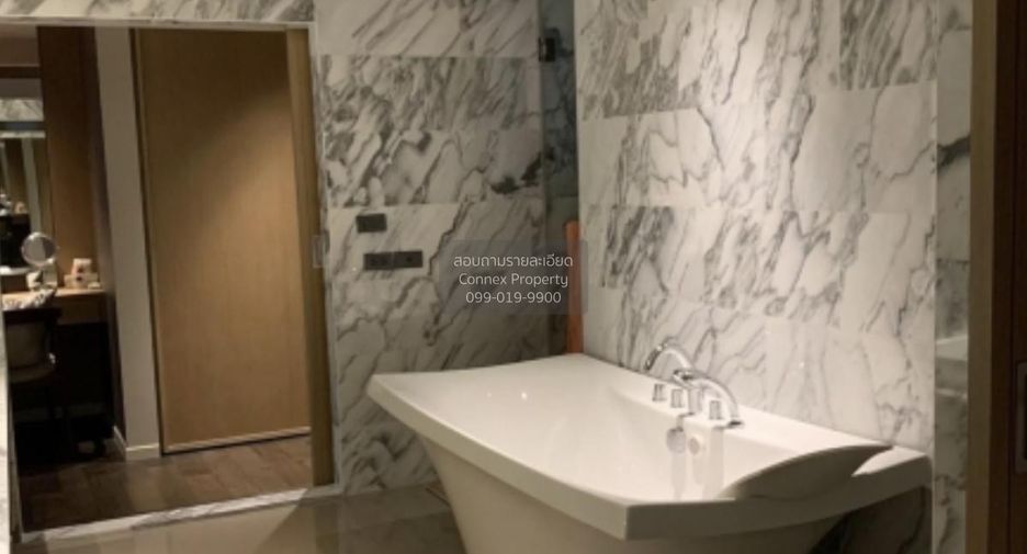 For sale 3 bedrooms condo in Watthana, Bangkok