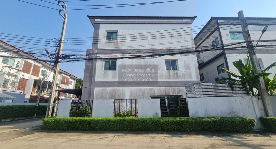 Casa adosada en venta de 3 habitaciones en Mueang Nonthaburi, Nonthaburi
