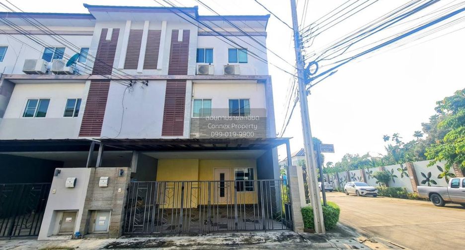 Casa adosada en venta de 3 habitaciones en Mueang Nonthaburi, Nonthaburi