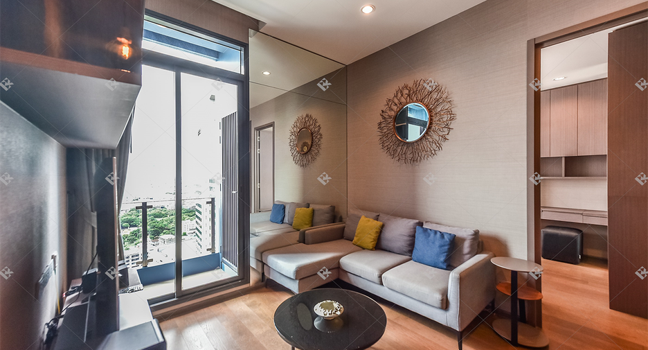 Condo en alquiler de 3 habitaciones en Sathon, Bangkok