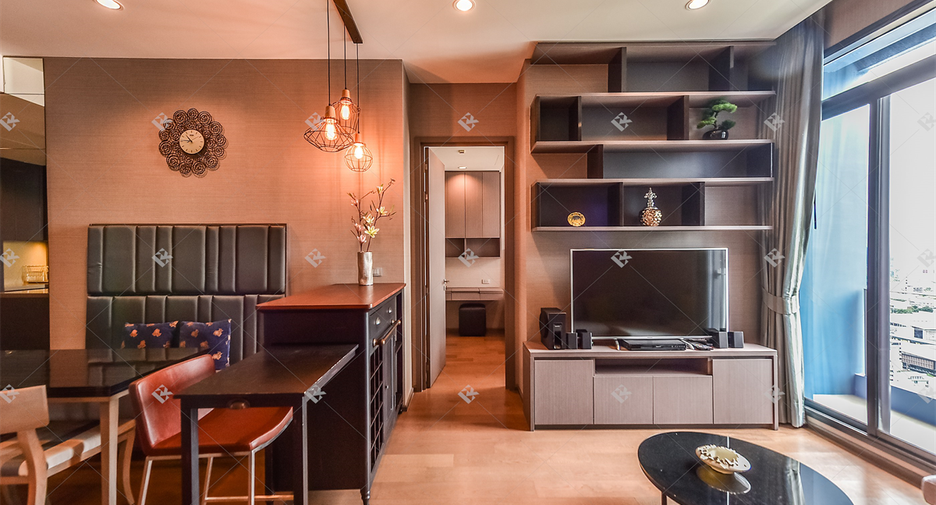 Condo en alquiler de 3 habitaciones en Sathon, Bangkok