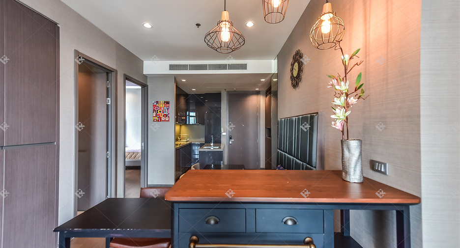 Condo en alquiler de 3 habitaciones en Sathon, Bangkok