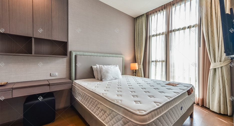 Condo en alquiler de 3 habitaciones en Sathon, Bangkok