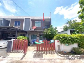 出售 3 卧室 联排别墅 在 Sai Noi, Nonthaburi