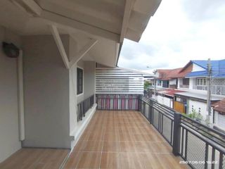 À vendre 3 chambres maison de ville à Bang Bua Thong, Nonthaburi