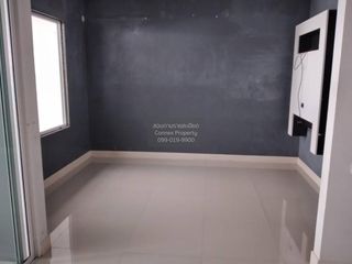 出售 3 卧室 联排别墅 在 Mueang Pathum Thani, Pathum Thani