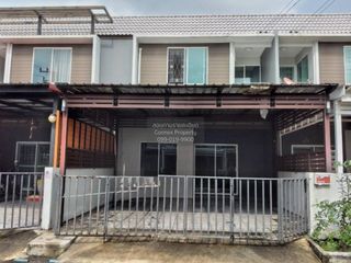 出售 3 卧室 联排别墅 在 Mueang Pathum Thani, Pathum Thani