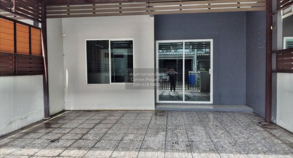 出售 3 卧室 联排别墅 在 Mueang Pathum Thani, Pathum Thani