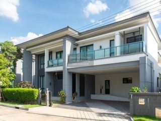 Casa en venta de 5 habitaciones en Bang Kruai, Nonthaburi
