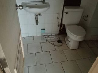 À vendre 1 chambre condo à Bang Khun Thian, Bangkok