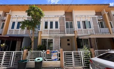 Reihenhaus zum Kauf mit 4 Zimmer in Sai Noi, Nonthaburi