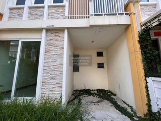 出售 4 卧室 联排别墅 在 Sai Noi, Nonthaburi
