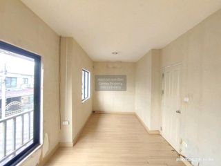 Reihenhaus zum Kauf mit 3 Zimmer in Bang Yai, Nonthaburi