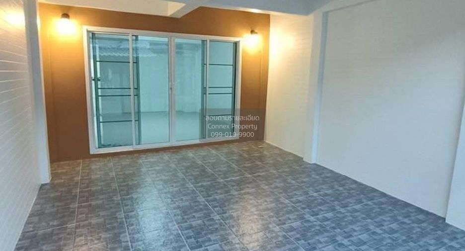 À vendre 3 chambres maison de ville à Bang Bua Thong, Nonthaburi
