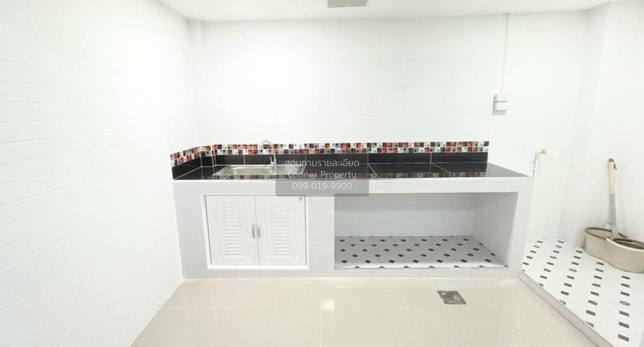 À vendre 3 chambres maison de ville à Bang Bua Thong, Nonthaburi