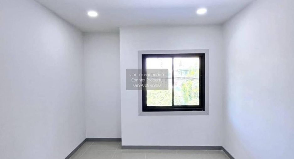 出售 3 卧室 联排别墅 在 Sai Noi, Nonthaburi