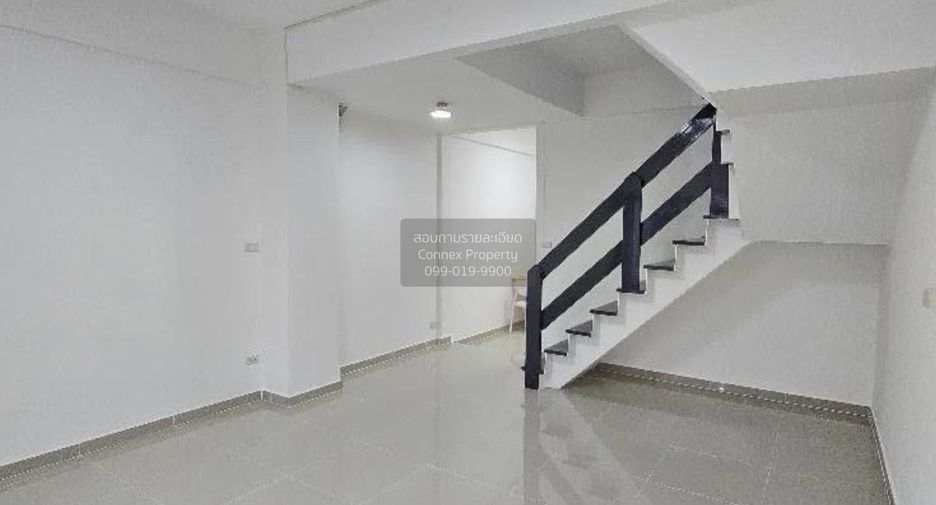 出售 2 卧室 联排别墅 在 Sai Noi, Nonthaburi