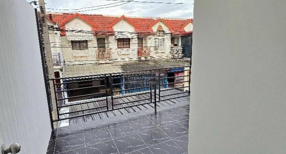 出售 2 卧室 联排别墅 在 Sai Noi, Nonthaburi