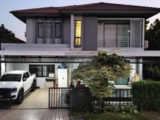 出售 4 卧室 独立屋 在 Khlong Sam Wa, 曼谷