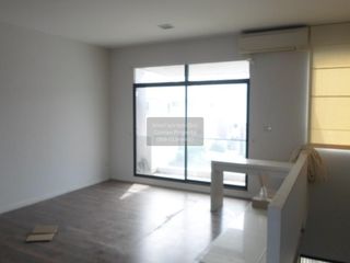 Casa adosada en venta de 3 habitaciones en Thung Khru, Bangkok
