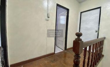 Casa adosada en venta de 3 habitaciones en Khan Na Yao, Bangkok