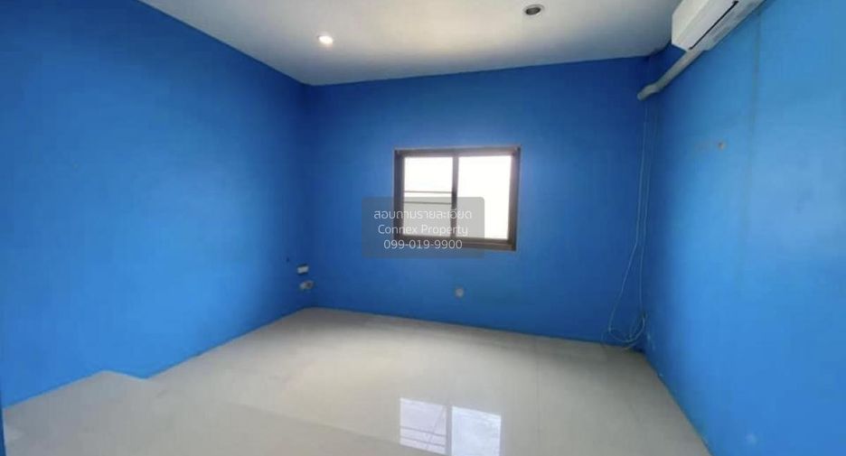 Casa adosada en venta de 3 habitaciones en Khan Na Yao, Bangkok