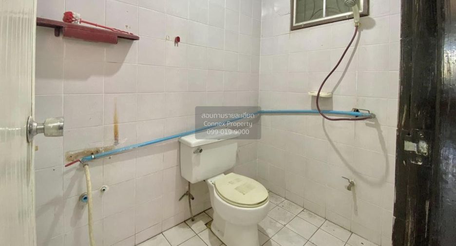 Casa adosada en venta de 3 habitaciones en Khan Na Yao, Bangkok