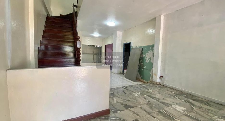 Casa adosada en venta de 3 habitaciones en Khan Na Yao, Bangkok