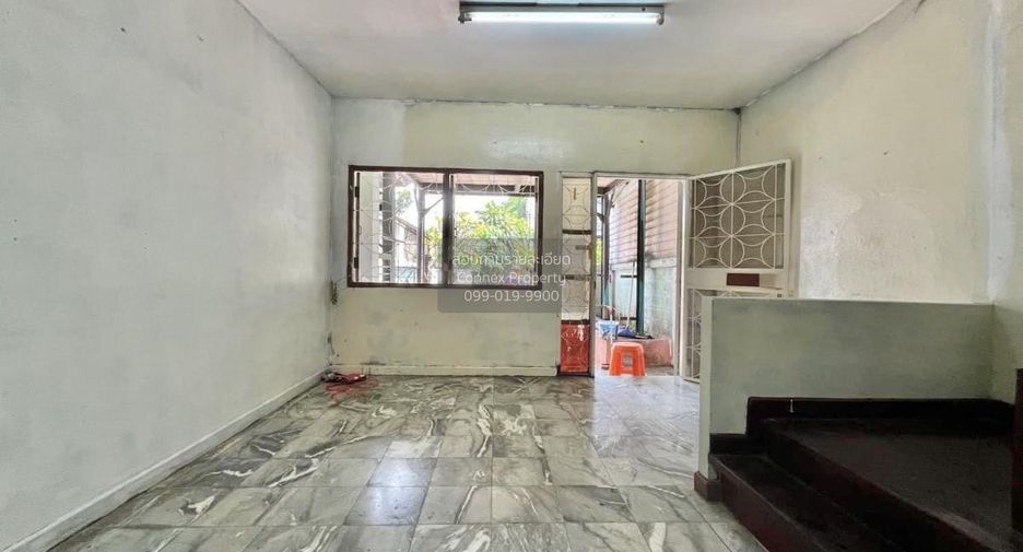 Casa adosada en venta de 3 habitaciones en Khan Na Yao, Bangkok