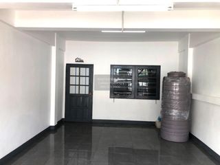 出售 2 卧室 联排别墅 在 Lam Luk Ka, Pathum Thani