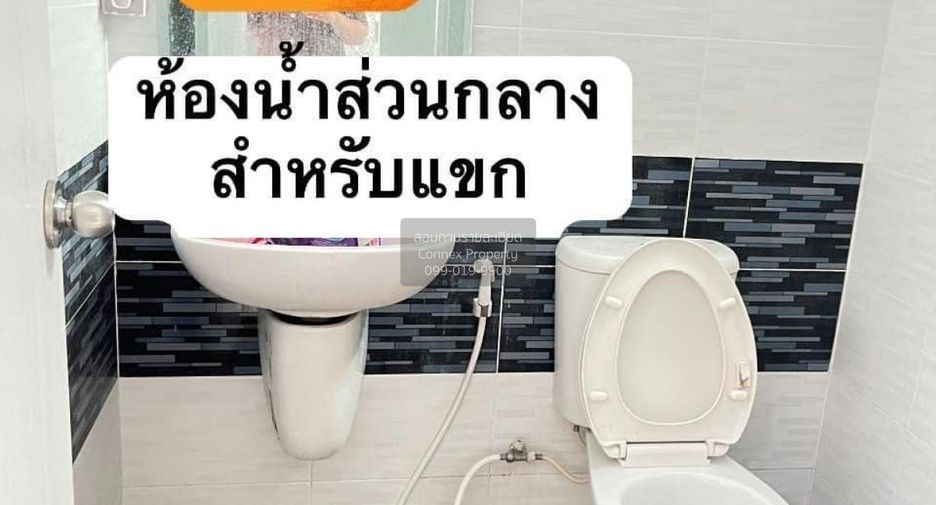 For sale 3 bedrooms townhouse in Krathum Baen, Samut Sakhon
