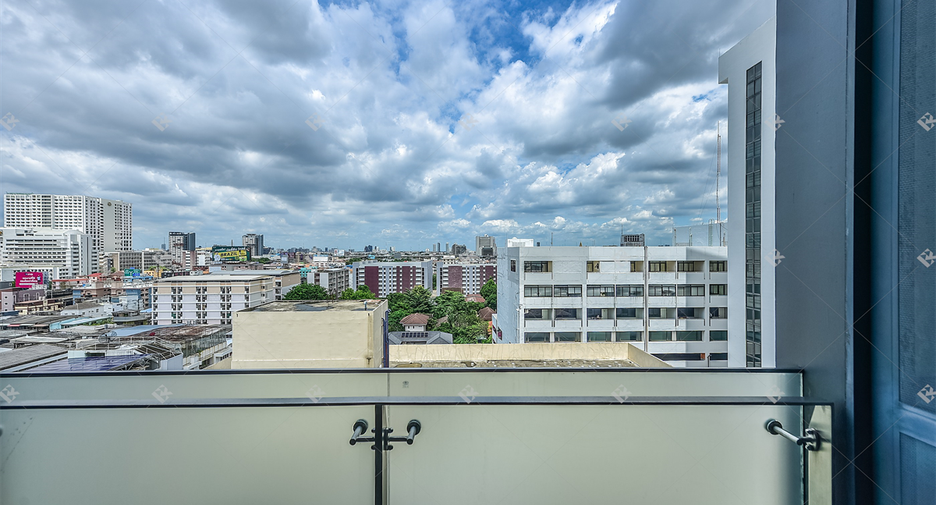 For rent 1 bed condo in Phaya Thai, Bangkok