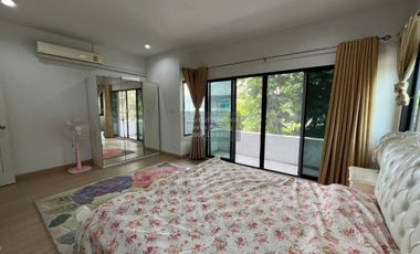 Casa en venta de 4 habitaciones en Lat Krabang, Bangkok
