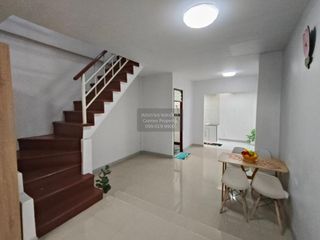 Reihenhaus zum Kauf mit 2 Zimmer in Khlong Sam Wa, Bangkok