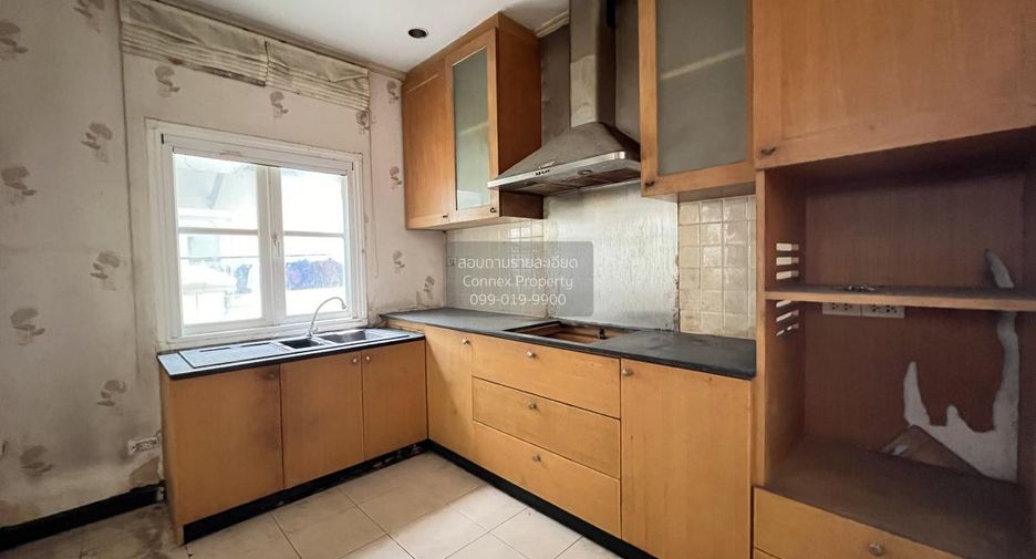 À vendre 3 chambres maison à Bang Bua Thong, Nonthaburi