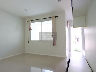 À vendre 3 chambres maison de ville à Prawet, Bangkok