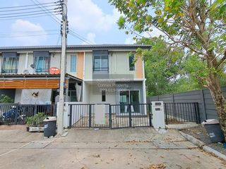 出售 3 卧室 联排别墅 在 Khlong Luang, Pathum Thani