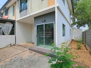出售 3 卧室 联排别墅 在 Khlong Luang, Pathum Thani