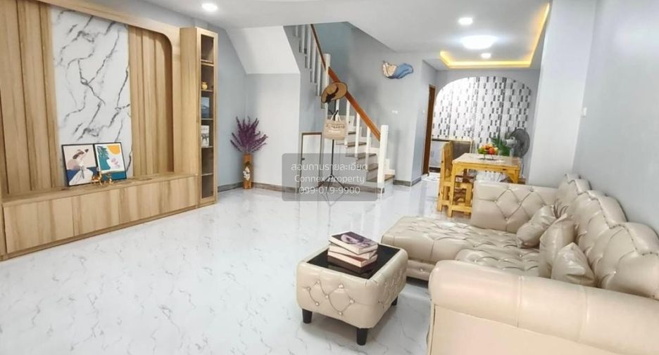 Reihenhaus zum Kauf mit 3 Zimmer in Khlong Sam Wa, Bangkok