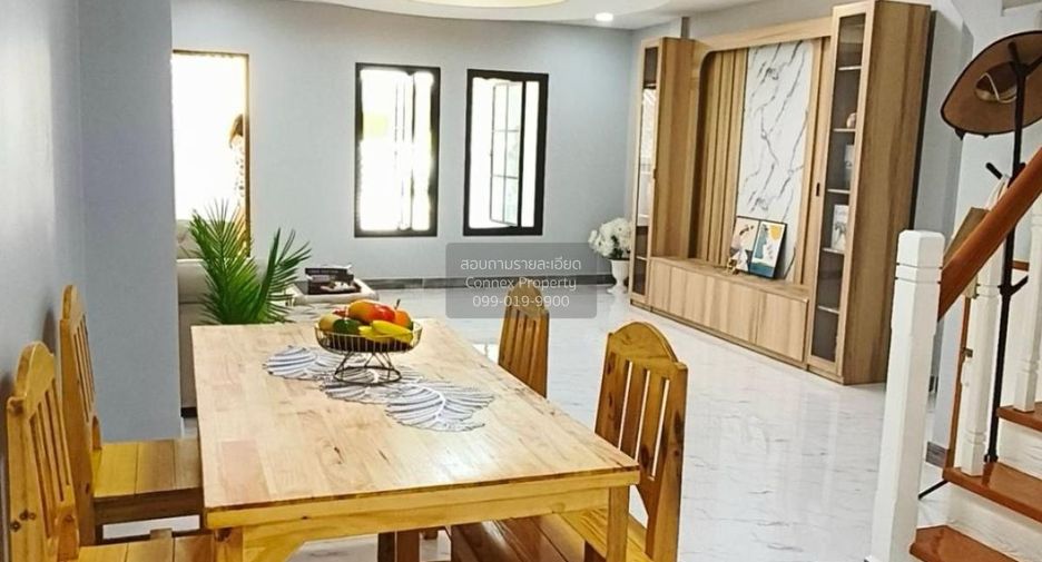 Reihenhaus zum Kauf mit 3 Zimmer in Khlong Sam Wa, Bangkok