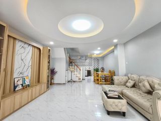 Reihenhaus zum Kauf mit 3 Zimmer in Khlong Sam Wa, Bangkok