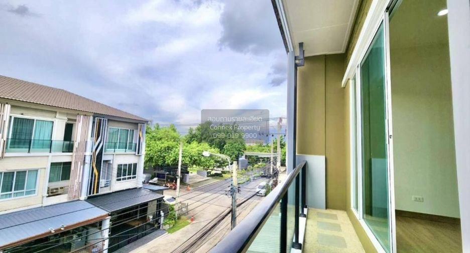 Reihenhaus zum Kauf mit 3 Zimmer in Chom Thong, Bangkok